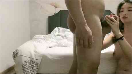 猎艳约了个白衣妹子啪啪，口交舔弄69摸逼上位骑乘猛操