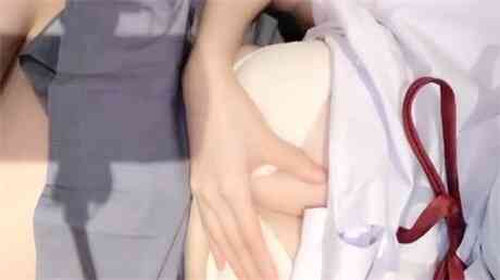 最新极品热辣网红美少女制服『邪魔暖暖』魅惑新作-激情影吧包房 淫语呻吟