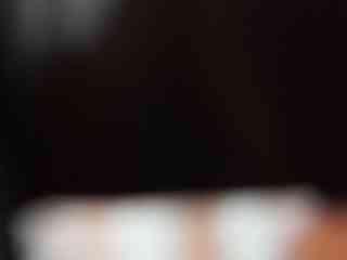 乳房饱满大又圆的国模宾馆大尺度私拍完洗洗澡被摄影师潜规则